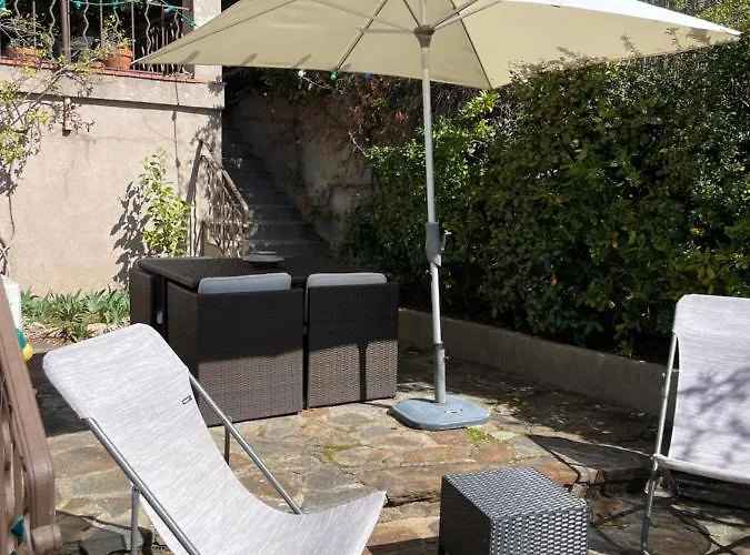 Les Moulins Apartment *